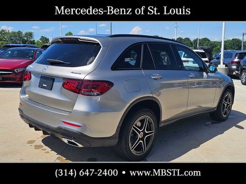 Used 2020 Mercedes-Benz GLC 300 4MATIC image 3