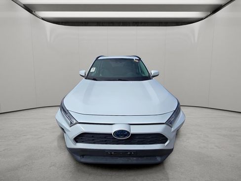 Used 2021 Toyota RAV4 XLE w/ Convenience Package image 15