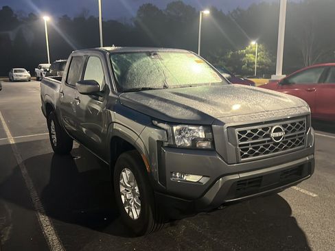 Used 2024 Nissan Frontier SV w/ SV Convenience Package image 6