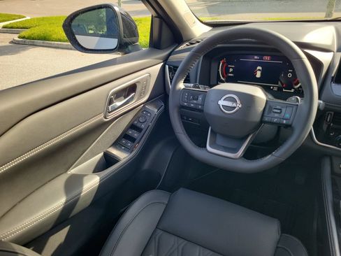 Used 2026 Nissan Rogue Platinum AWD/4WD image 15