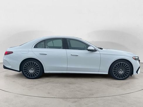 Used 2024 Mercedes-Benz E 350 4MATIC Sedan image 6