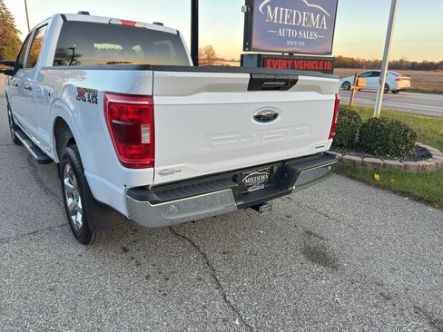 Used 2023 Ford F150 XLT w/ Max Trailer Tow Package image 9