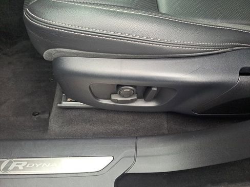 Used 2020 Land Rover Range Rover Velar R-Dynamic S image 16