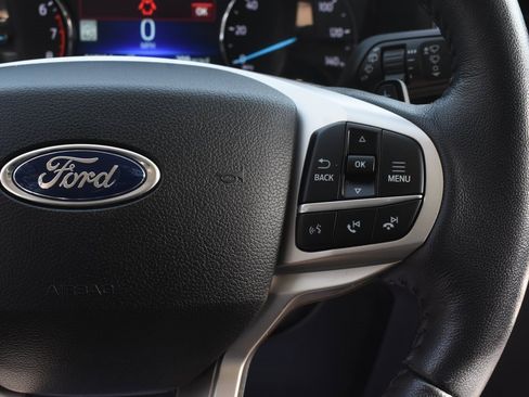 Used 2021 Ford Explorer XLT w/ Equipment Group 202A image 32