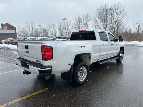Used 2019 Chevrolet Silverado 3500 High Country w/ Duramax Plus Package image 9