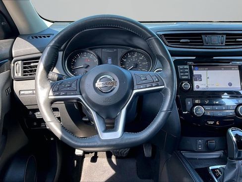 Used 2017 Nissan Rogue SL AWD/4WD image 8