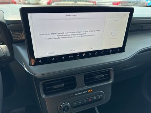 New 2025 Ford Maverick XLT w/ XLT Luxury Package image 13