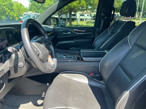 Used 2023 Cadillac Escalade ESV Premium Luxury AWD/4WD image 10