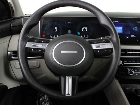 Used 2026 Hyundai Tucson SE image 24