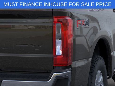 New 2025 Ford F350 XLT w/ FX4 Off-Road Package image 21