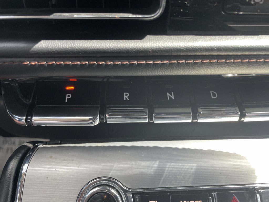 Used 2024 Lincoln Aviator 2WD w/ Premium Package image 17