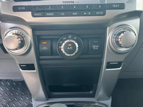Used 2011 Toyota 4Runner SR5 w/ Convenience Pkg AWD/4WD image 27