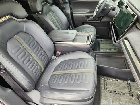 Used 2022 Rivian R1T Adventure AWD/4WD image 20