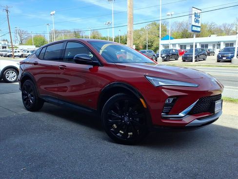 New 2026 Buick Envista Sport Touring image 2