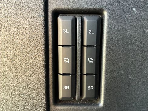 Used 2018 Ford Expedition Limited w/ Driver Assistance Package image 13