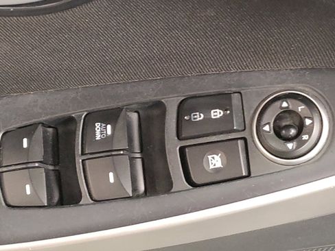 Used 2016 Hyundai Elantra GT FWD image 27