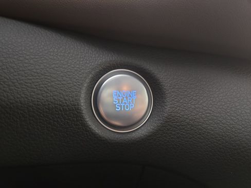 Used 2023 Hyundai Santa Fe SEL Convenience image 26