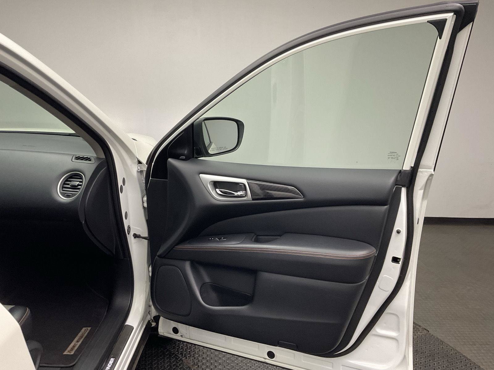 Used 2020 Nissan Pathfinder SV w/ Rock Creek Edition FWD image 21