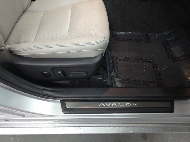 Used 2013 Toyota Avalon Limited FWD image 20