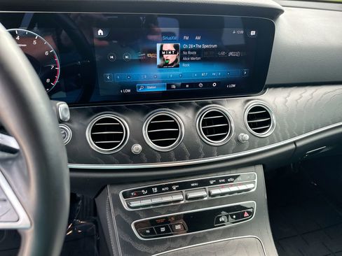 Used 2021 Mercedes-Benz E 350 4MATIC Sedan image 12