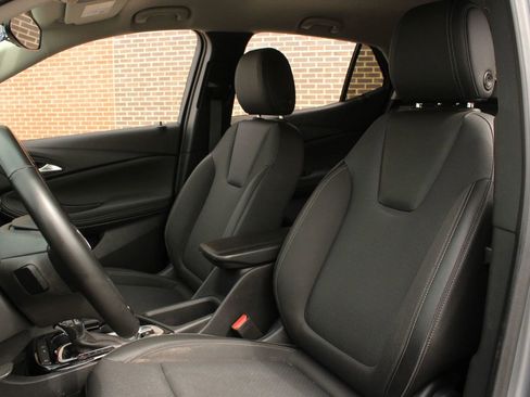 Used 2024 Buick Encore GX Preferred FWD image 19