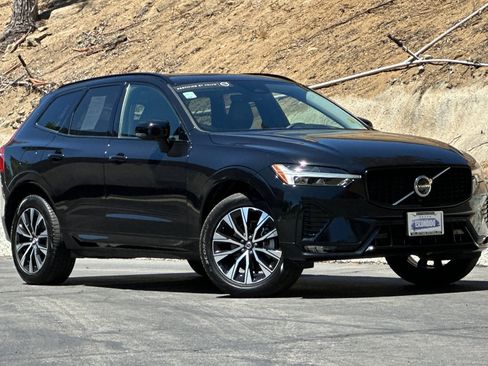 Certified 2025 Volvo XC60 B5 Plus AWD/4WD image 2