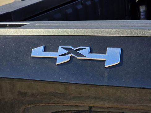 New 2026 GMC Sierra 1500 SLT w/ SLT Premium Package image 6