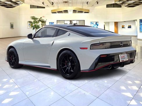 New 2026 Nissan Z NISMO RWD image 4