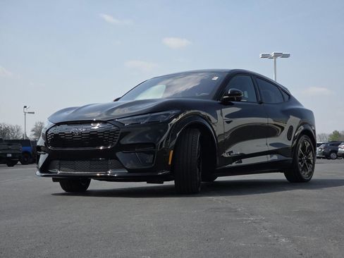 Used 2025 Ford Mustang Mach-E GT AWD/4WD image 14