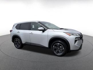 Used 2025 Nissan Rogue SV FWD video 2