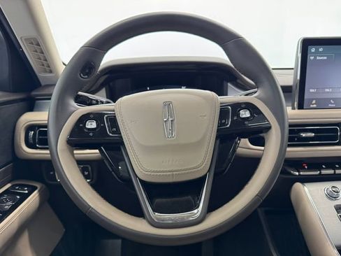 Used 2023 Lincoln Aviator 2WD w/ Premium Package image 24