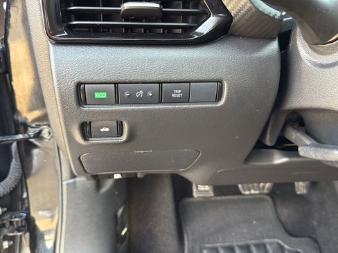 Used 2022 Nissan Sentra SV w/ All-Weather Package image 14