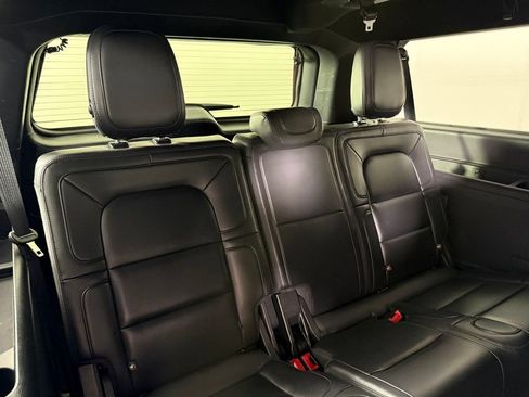 Used 2024 Lincoln Navigator L 4WD image 34