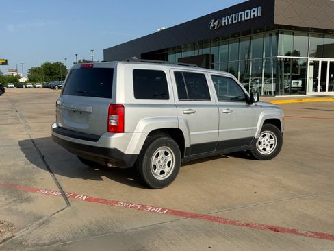Used 2011 Jeep Patriot Sport w/ PWR Value Group FWD image 5