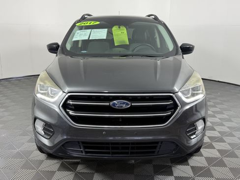Used 2017 Ford Escape SE w/ SE Sport Appearance Package AWD/4WD image 6