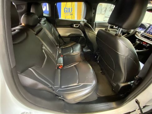 Used 2025 Jeep Compass Limited AWD/4WD image 29