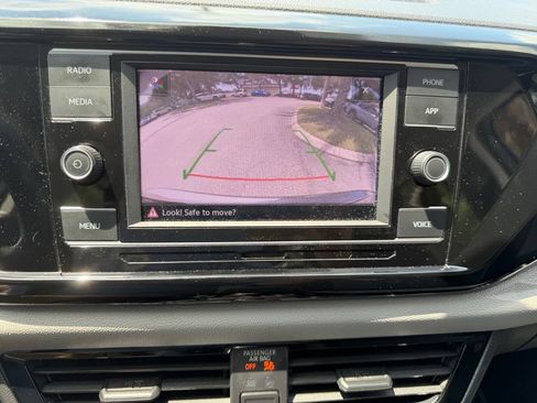 Used 2024 Volkswagen Taos S FWD image 31