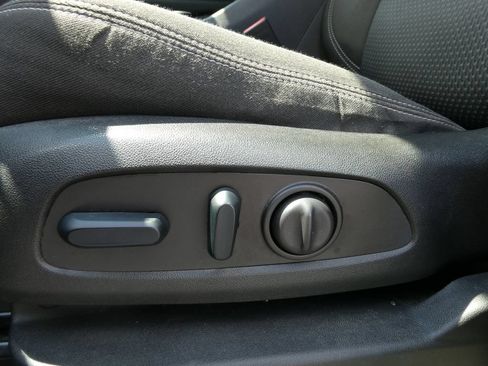 Certified 2024 GMC Terrain SLE w/ Driver Convenience Package FWD image 26