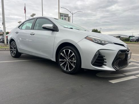 Used 2017 Toyota Corolla SE FWD image 9