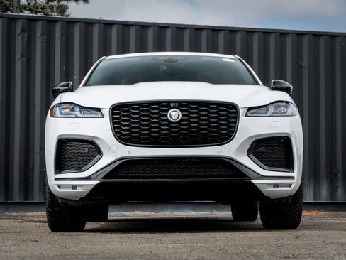 New 2026 Jaguar F-PACE R-Dynamic S image 5