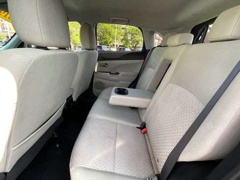 Used 2019 Mitsubishi Outlander Sport SE FWD image 21