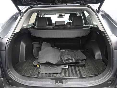 Used 2019 Toyota RAV4 XLE w/ Convenience Package AWD/4WD image 22