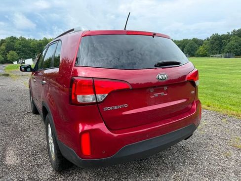 Used 2015 Kia Sorento LX AWD/4WD image 3