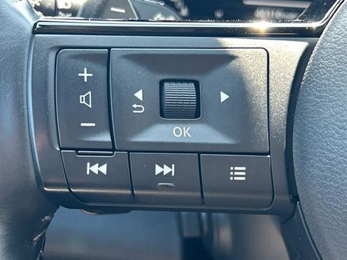 Used 2023 Nissan Pathfinder Platinum image 15