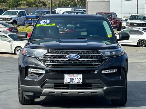 Used 2022 Ford Explorer XLT w/ Equipment Group 202A RWD image 9