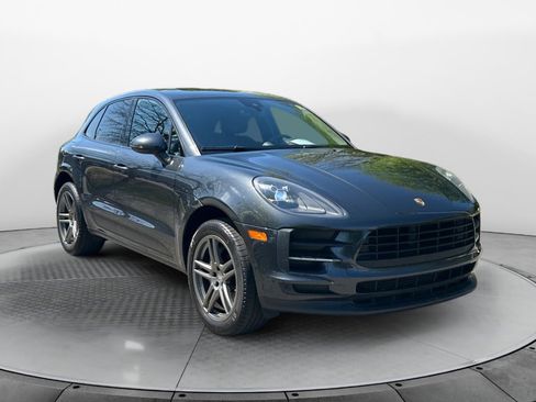 Used 2021 Porsche Macan AWD/4WD image 1
