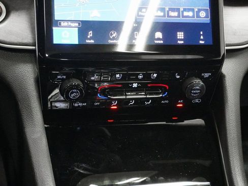 New 2025 Jeep Grand Cherokee L Limited image 28