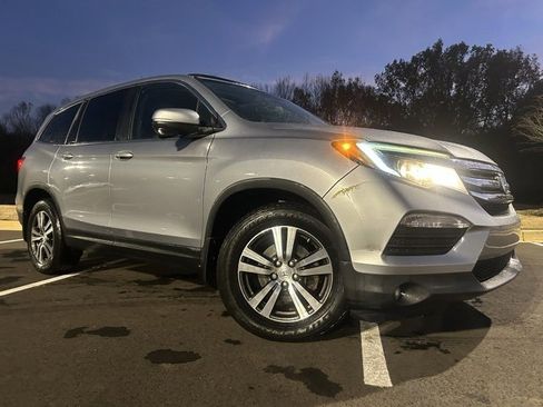 Used 2022 Nissan Pathfinder Platinum w/ Cargo Package image 20