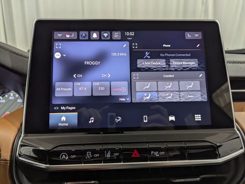 Used 2025 Jeep Compass Limited image 17