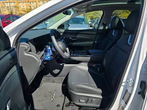 New 2026 Hyundai Tucson Limited AWD/4WD image 18